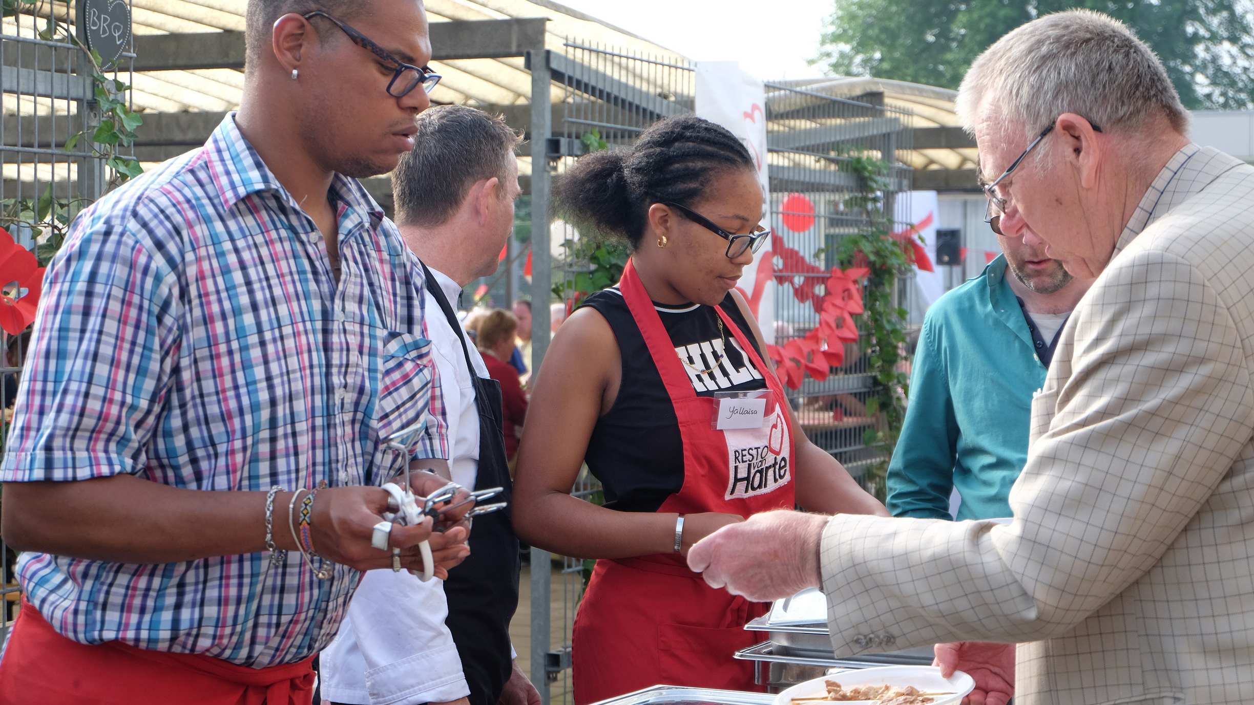 Blindentuin Heukelshof houdt rondleiding en buurtbarbecue met Resto VanHarte 🗓