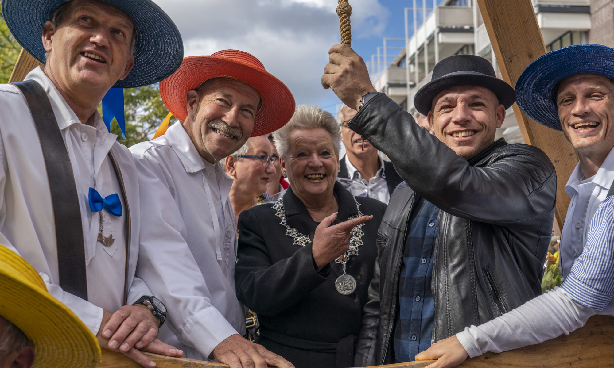 Mike van der Velden met Wij zijn Broer! winnaar Nelson Award