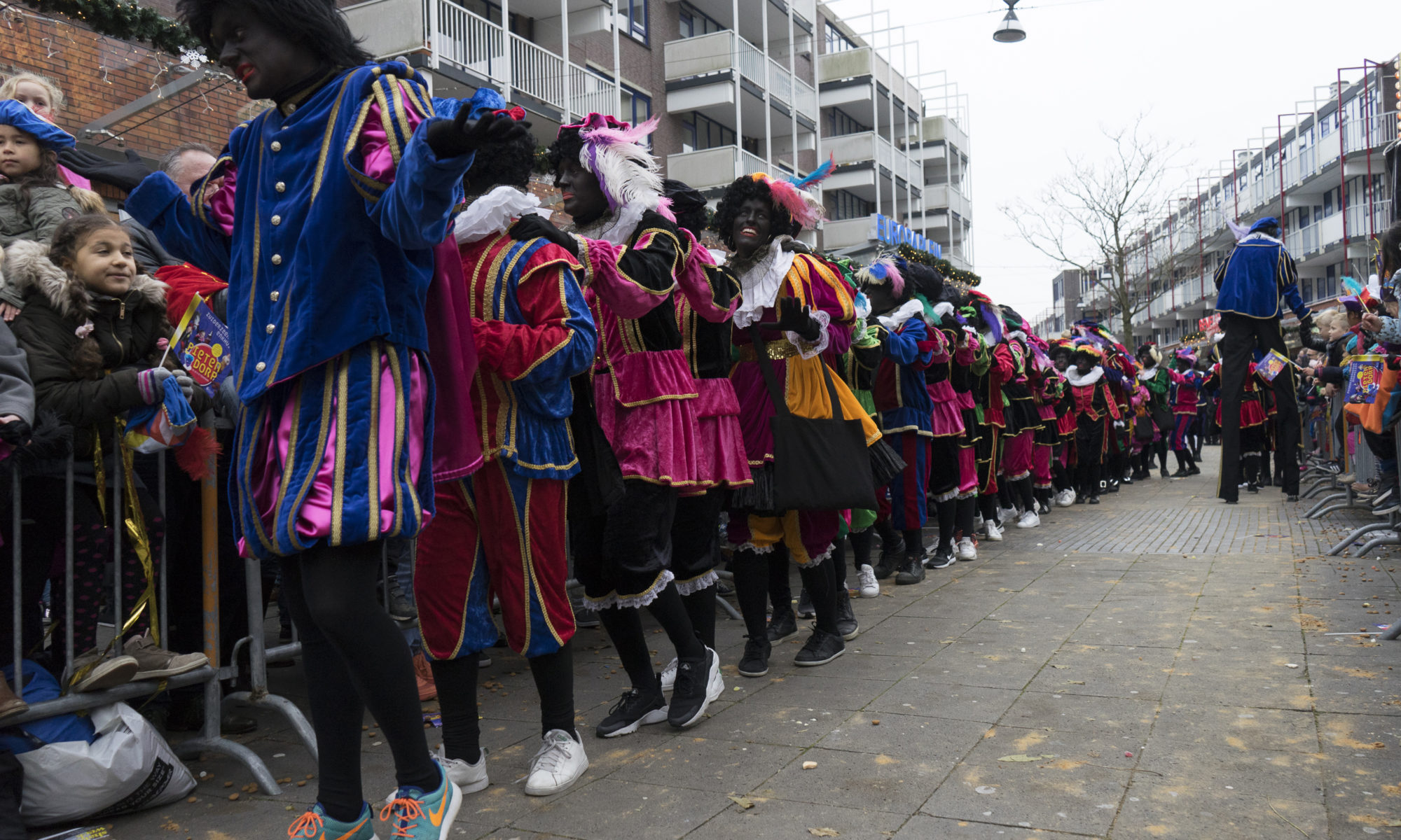 Actiegroep Kick Out Zwarte Piet richt pijlen op Alkmaar