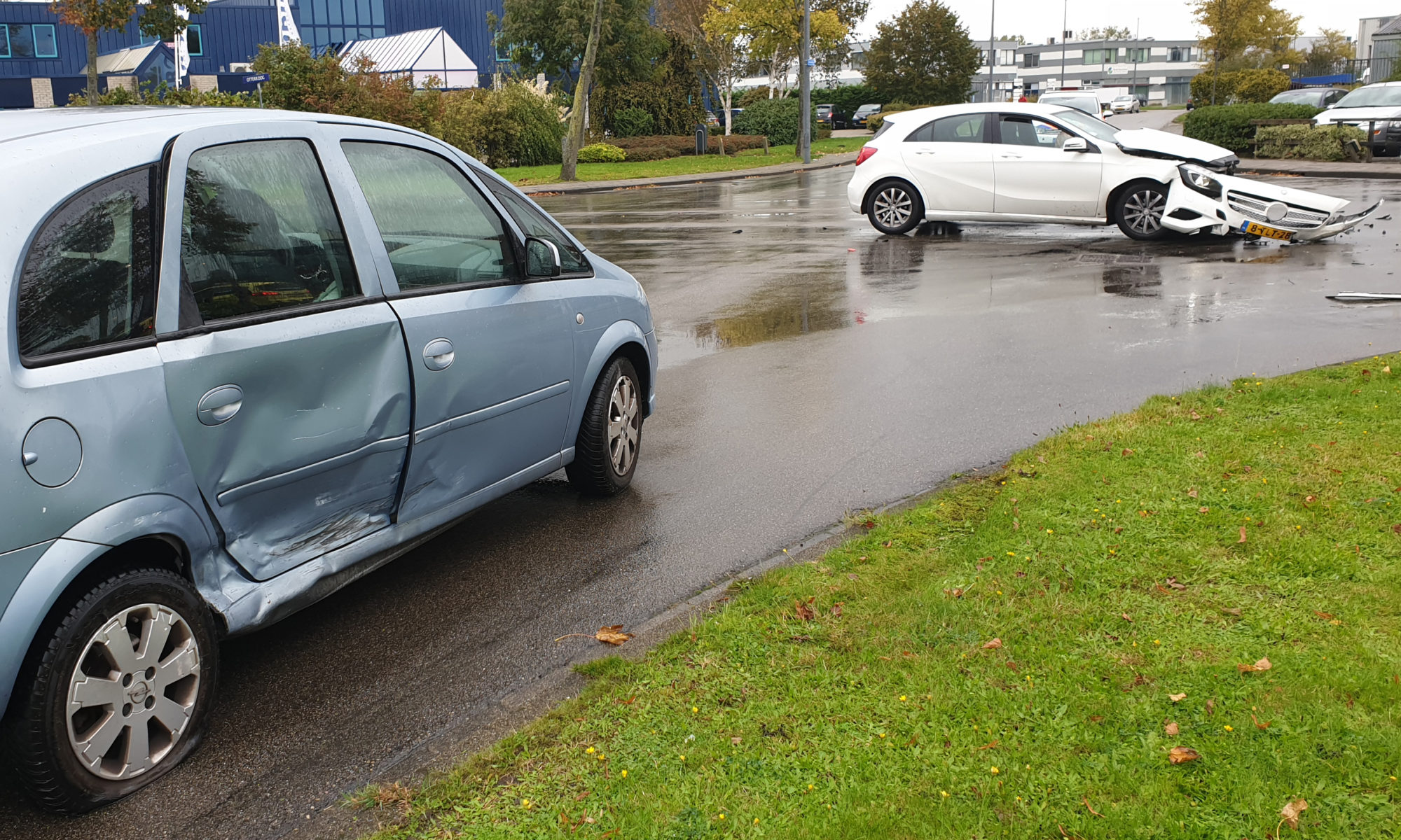 Fixe schade door voorrangsfout in Beverkoog