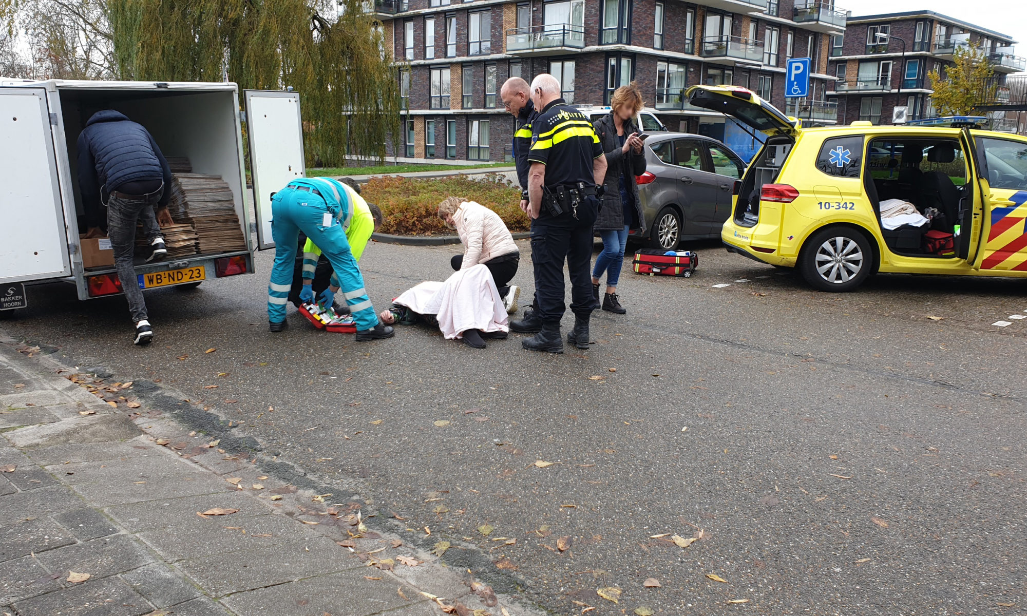 Fietsster gewond bij botsing met fietsend meisje