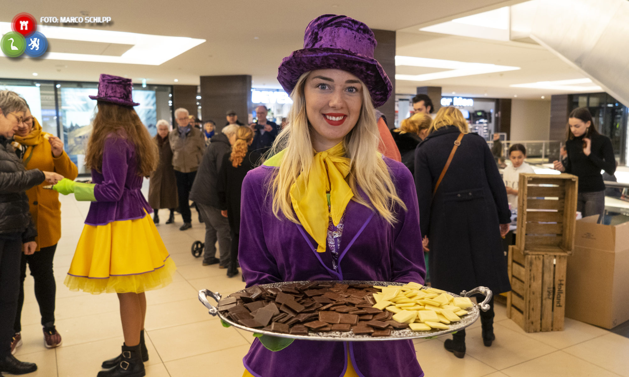 'Grand Opening' Ringers Winkelcentrum met Lange Frans en echte Ringers Chocola