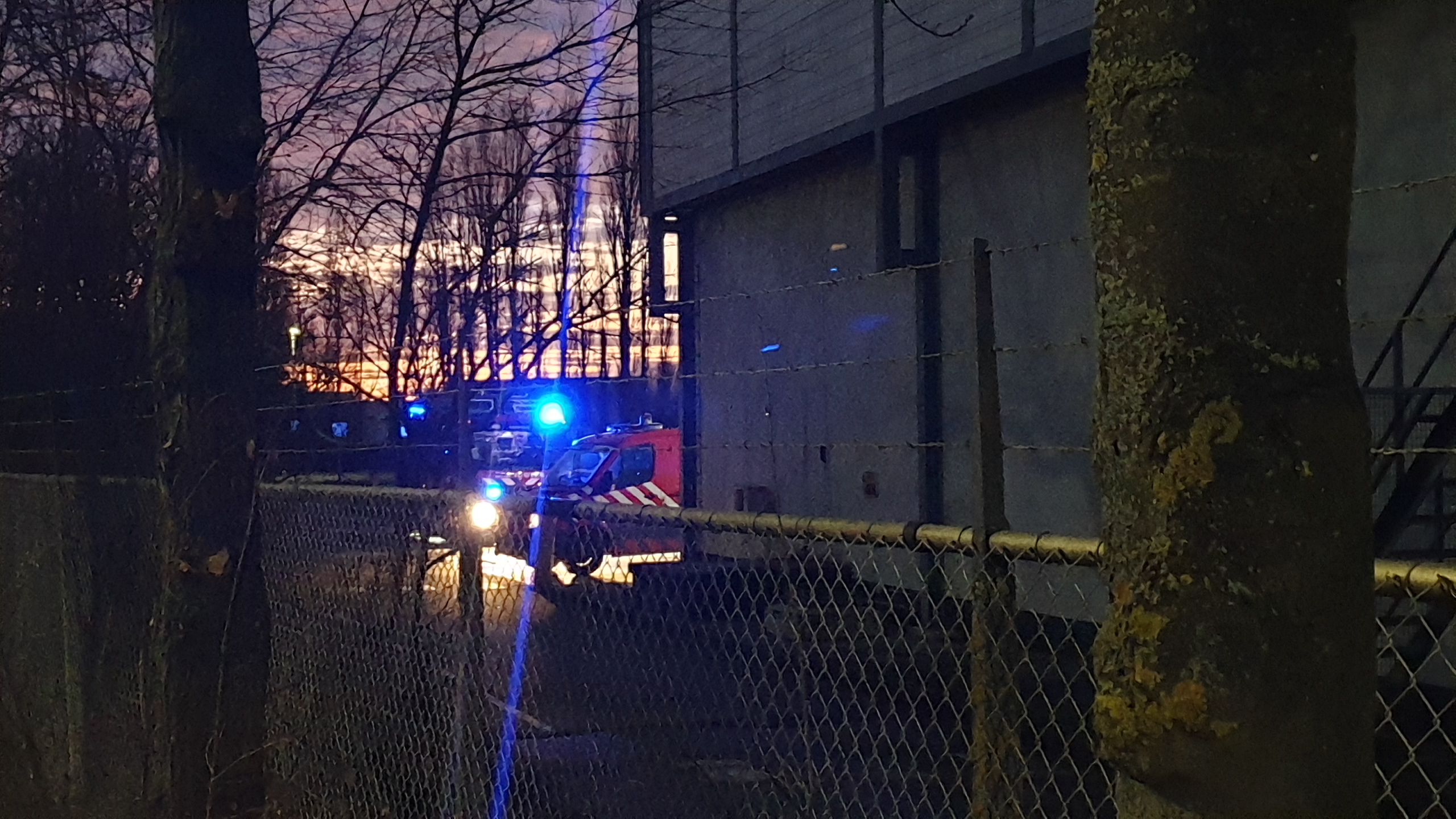 Brand bij Pepsico door sprinklers geblust, toch extra brandweer ter plaatse