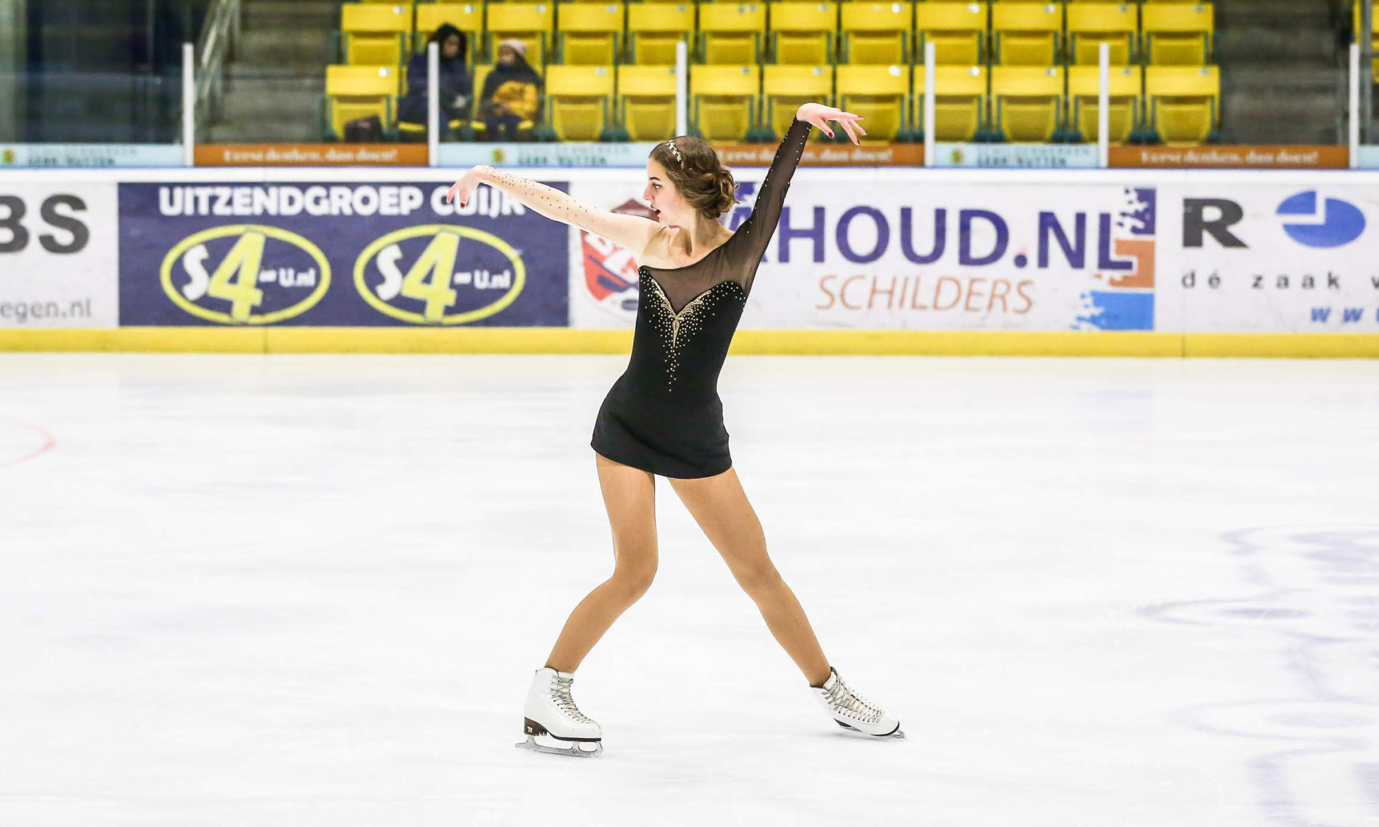 Vijf podia voor kunstrijders AIJC op de internationale Stars on Ice Cup Zoetermeer