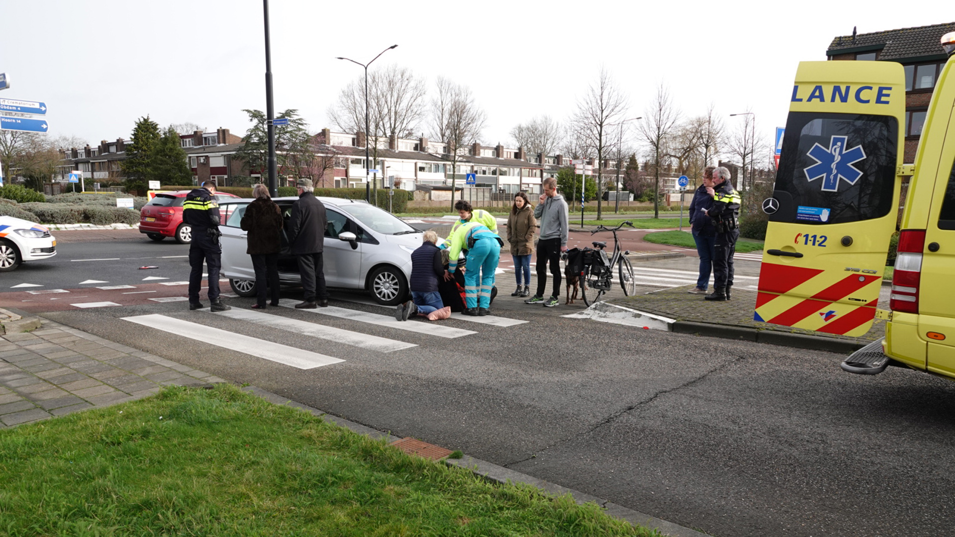 Fietsster geschept op rotonde Middenweg - Krusemanlaan