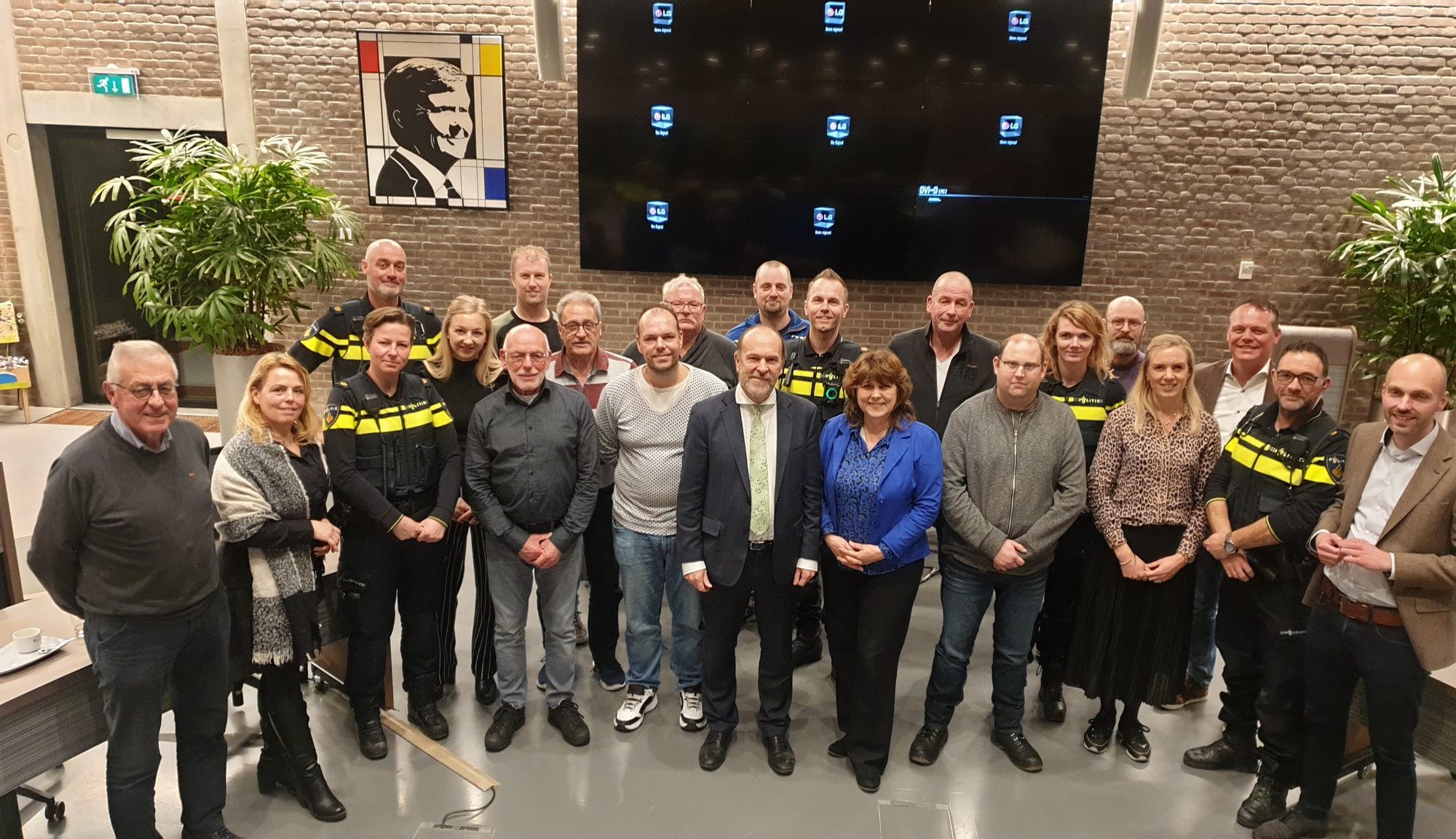 Eerste bijeenkomst buurtpreventiegroepen, wijkagenten en gemeente Heerhugowaard