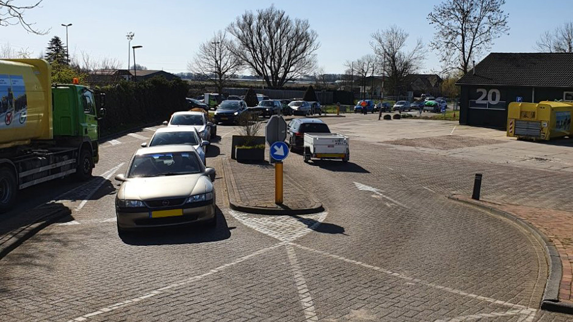 Grote drukte bij de gemeentewerf van Heerhugowaard: "Niet het nieuwe strand!"