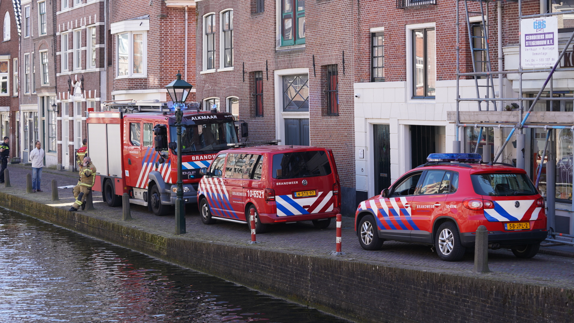 Bewoners aan Luttik Oudorp melden gaslucht vanuit riool