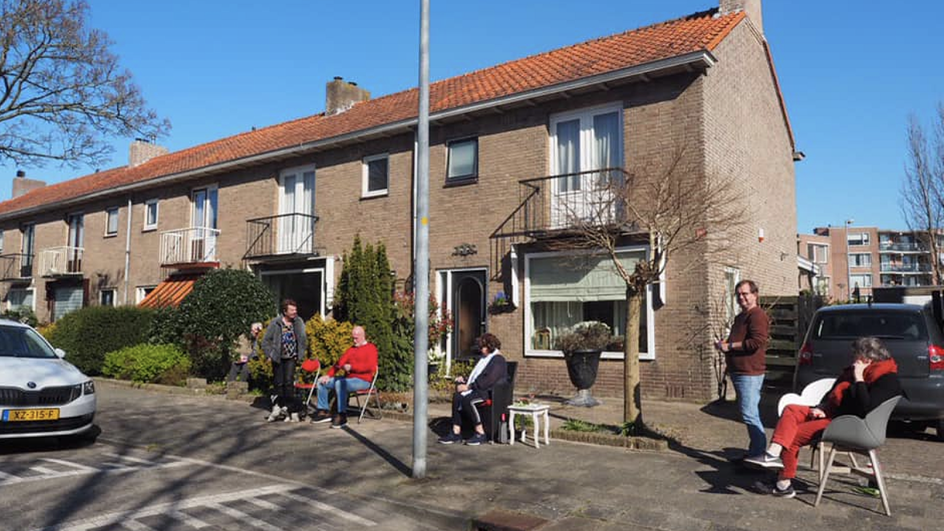 Straatbingo met muzikaal optreden in Frederik Hendriklaan te Alkmaar