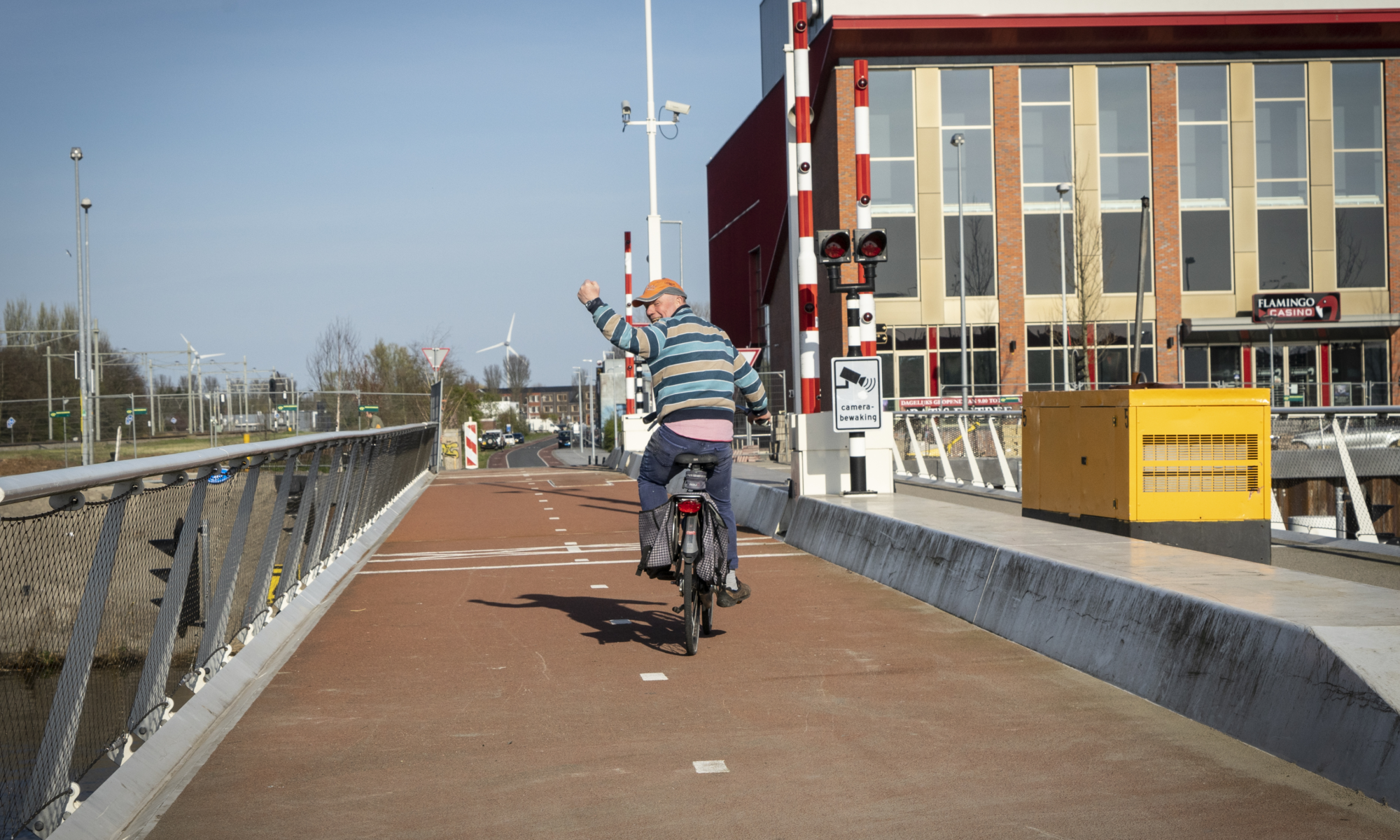 Victoriebrug weer open voor fietsers en voetgangers