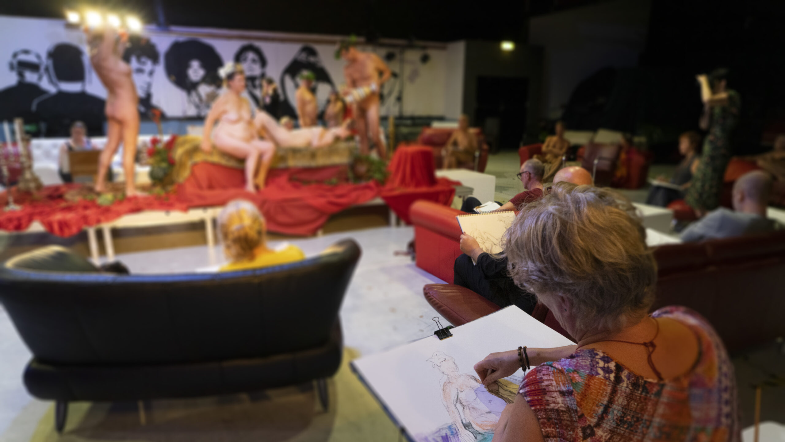 ‘Local Naked Heroes’: live en wereldwijd met de billen bloot