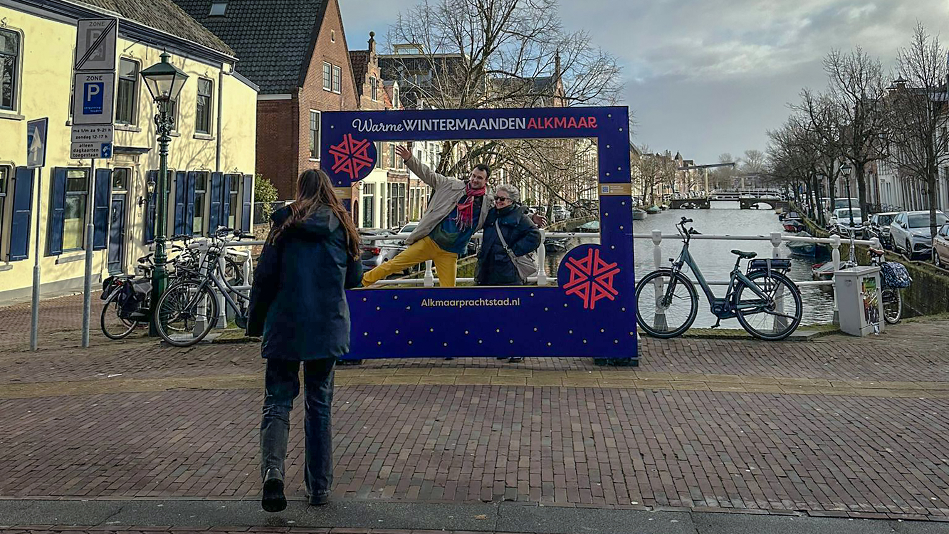 Van pracht naar klacht: promotionele doorkijkjes weer verdwenen uit Alkmaarse binnenstad