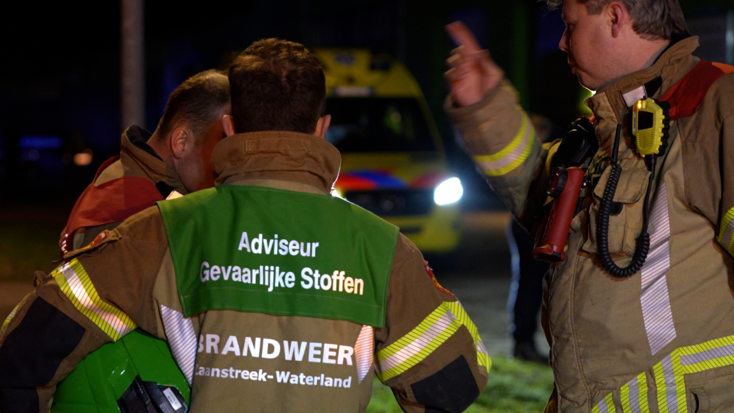 Brandje bij Alkmaars transportbandenbedrijf zorgt voor flinke inzet brandweer