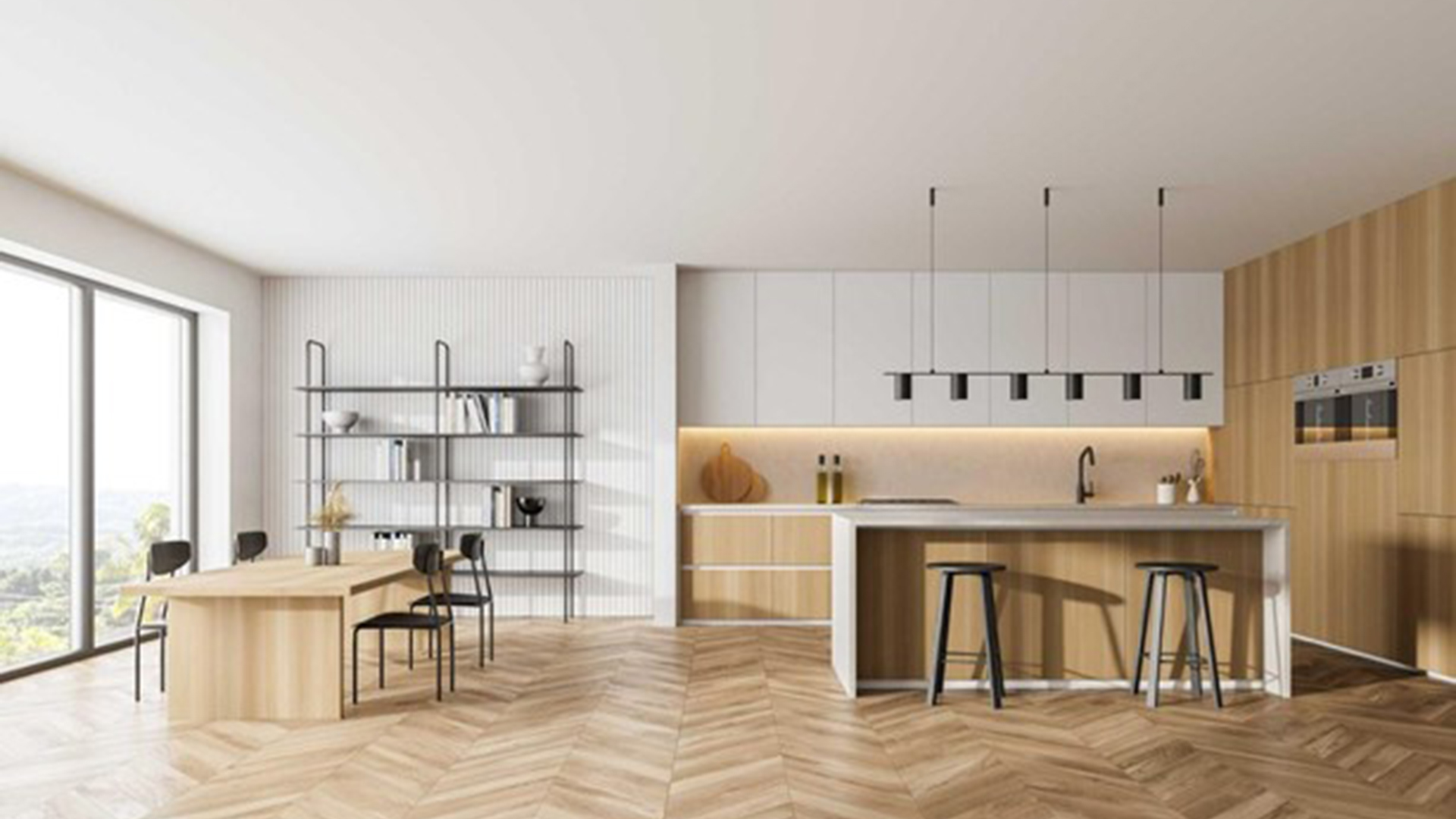 Moderne keuken met lichte houten vloeren, een eettafel met zwarte stoelen, en een kookeiland met barkrukken; witte kasten en wandplanken bieden opbergruimte naast grote ramen voor natuurlijk licht.