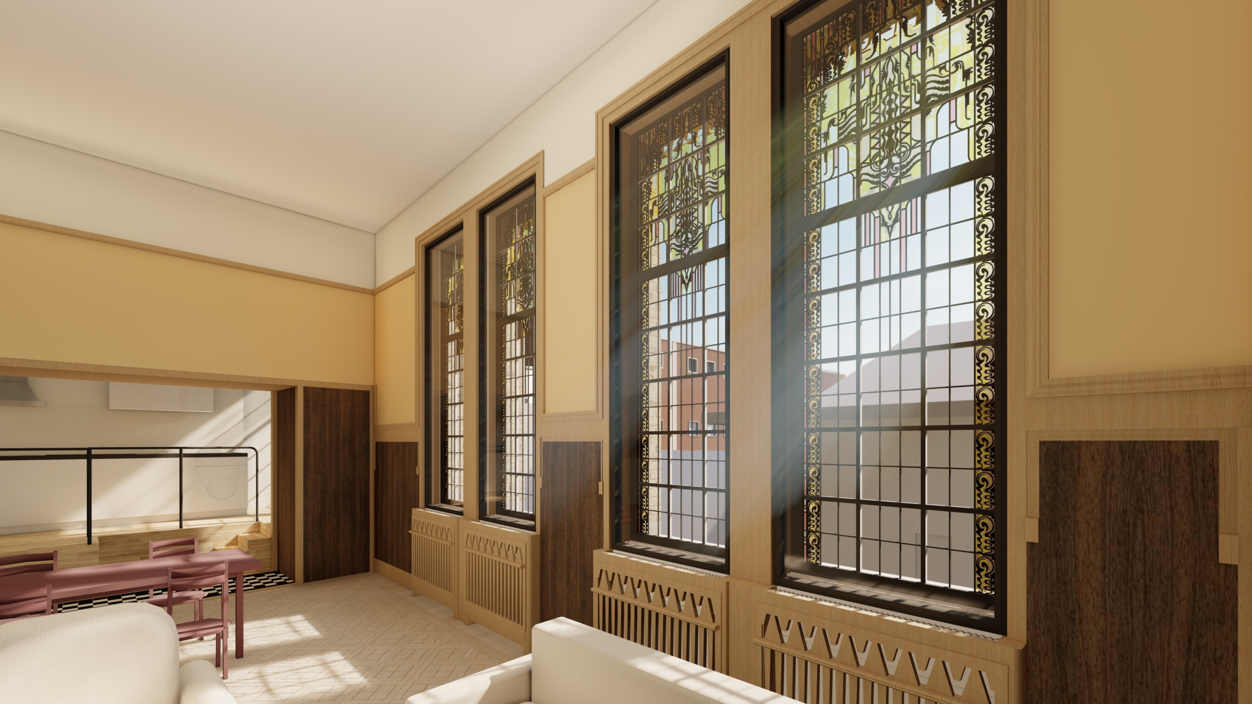 Interieur met grote, glas-in-loodramen, houten details, en een lichtstromende ruimte met een tafel en stoelen.